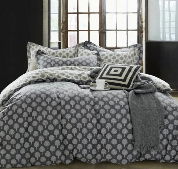 Bedding Four-piece suit