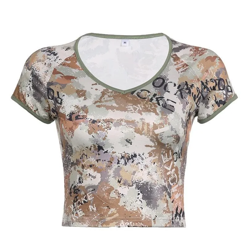 BerryBetty - Camouflage v neck short sleeve contrast crop top