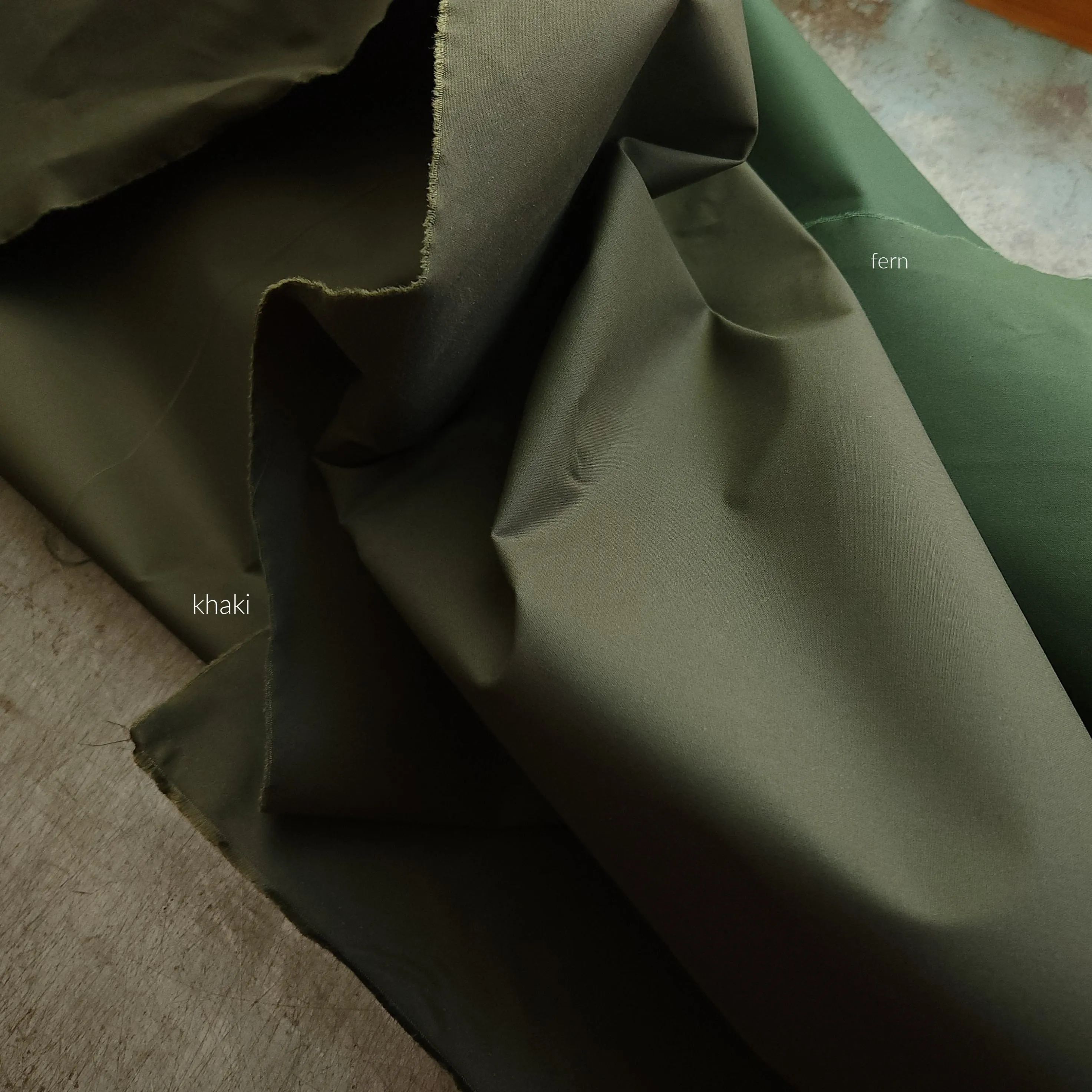 Dry Organic Cotton Oilskin / Khaki Green