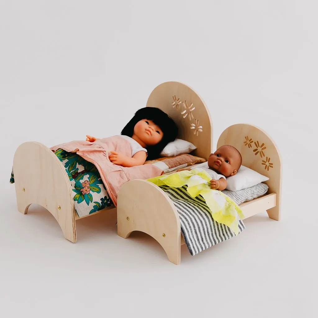 Flower Dolls Bed