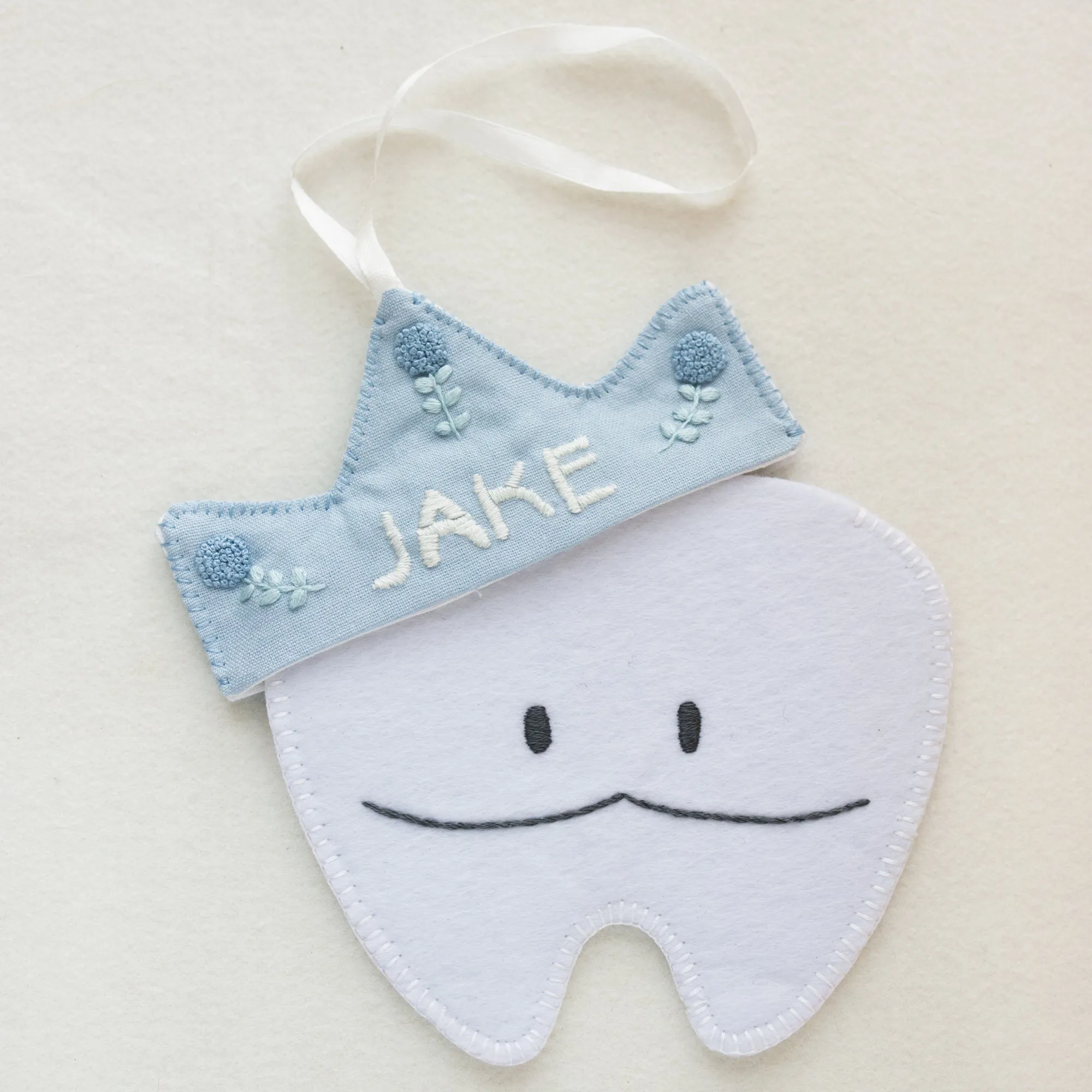 gifts for babies, Customized Tooth Fairy Holder with Crown for Door