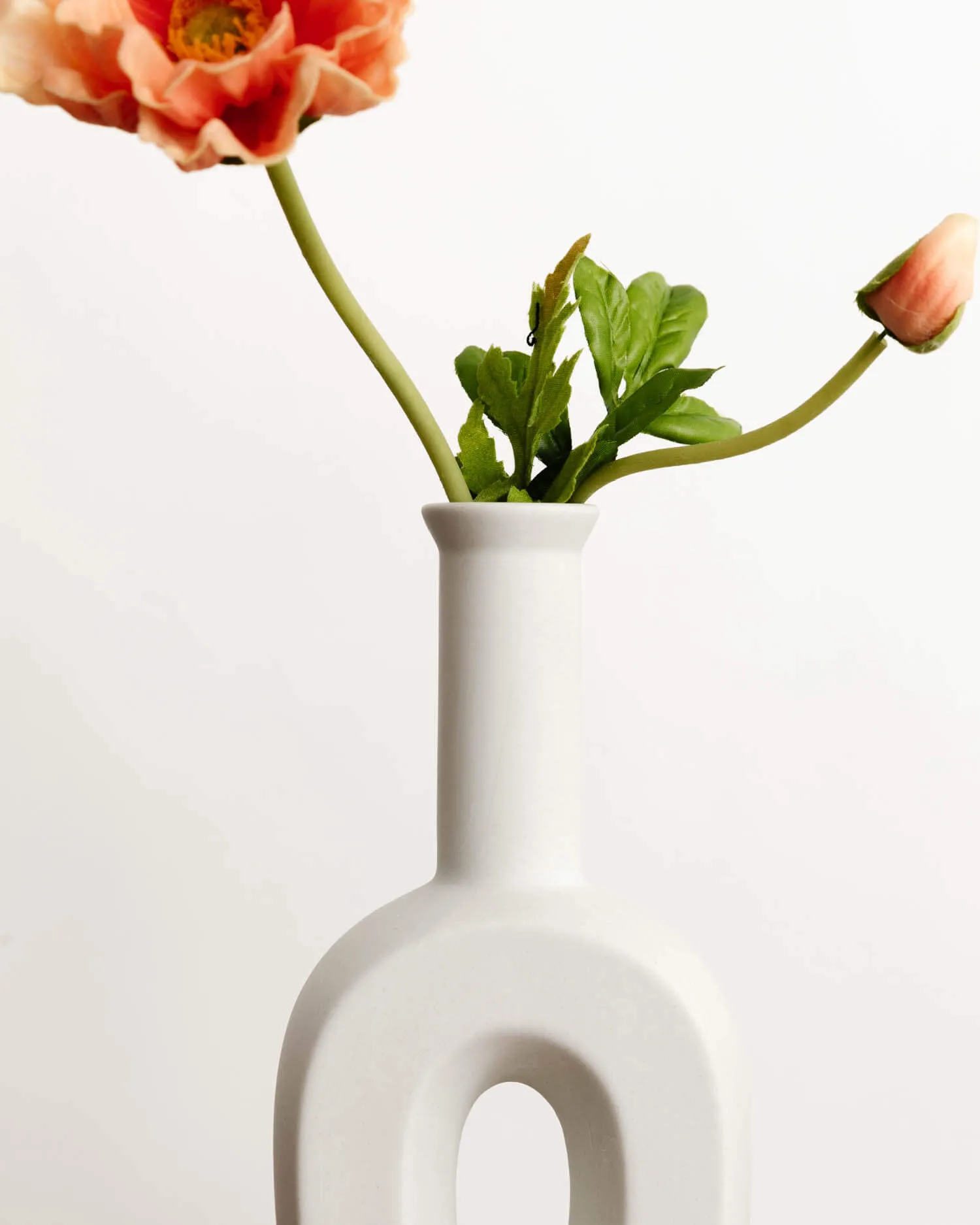 Kleo Ceramic Vase