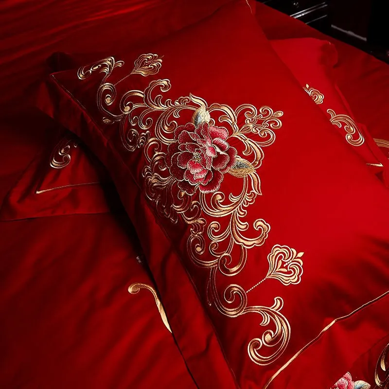 Luxury Red 100% Cotton Oriental Style Embroidery Wedding Bedding Sets